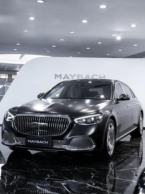 成都332岚图汽车的售后服务让用户无忧出行，迈巴赫未来的豪华车趋势